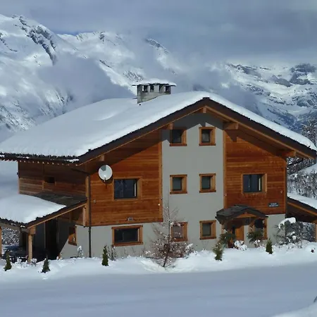 Chalet Grand Loup Bed & Breakfast